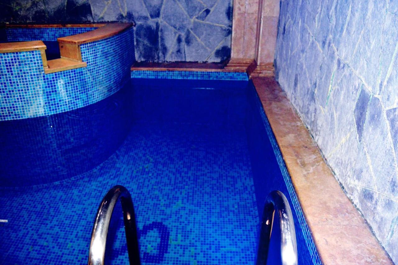 Sochi Plaza Hotel Erevan Esterno foto